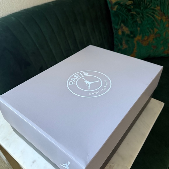 Paris Saint-Germain x Air Jordan 5 Retro Low Paname size 8 -lightly worn - Picture 5 of 6